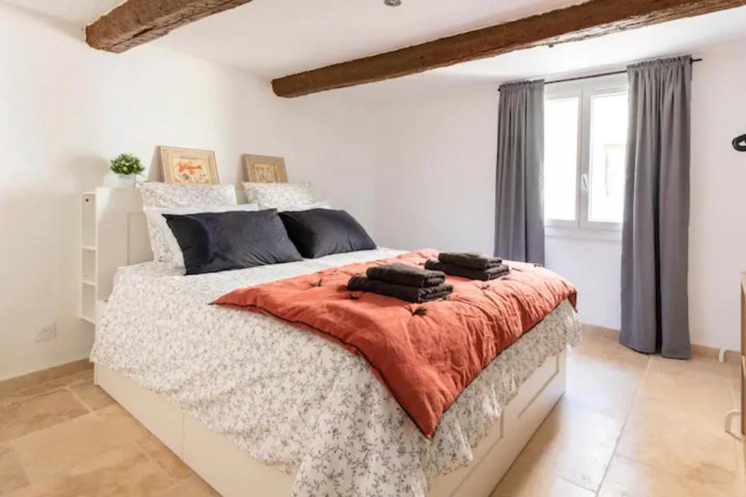 Le Marronnier 3: Superbe Appart Au Coeur De La Petite Venise LʼIsle-sur-la-Sorgue Exteriör bild